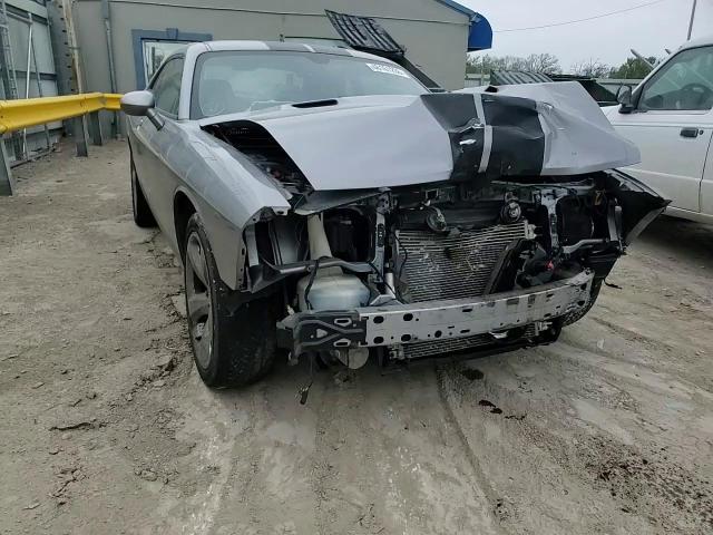 2014 Dodge Challenger Sxt - zdjęcie 13