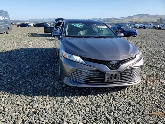 2018 Toyota Camry Xle V6 - zdjęcie 13