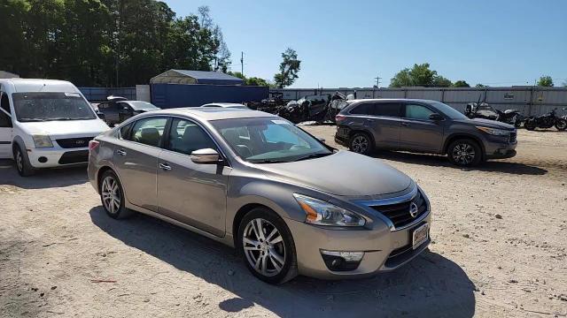2013 Nissan Altima 3.5 S - zdjęcie 13