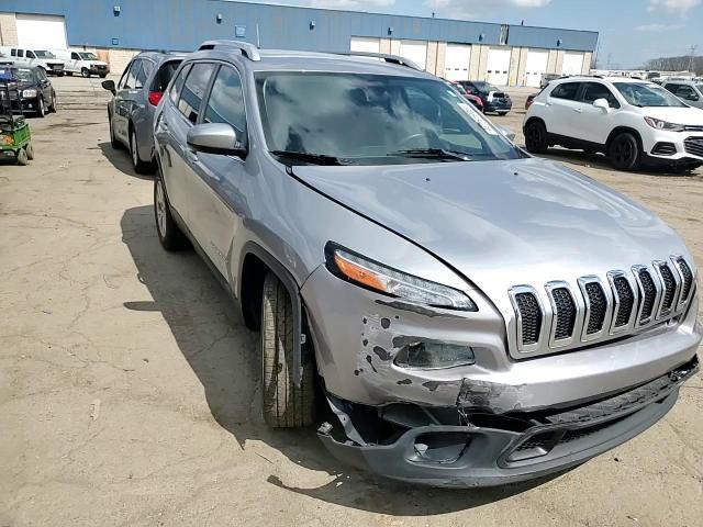 2017 Jeep Cherokee Latitude - zdjęcie 14
