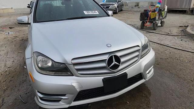 2013 Mercedes-Benz C 250 - zdjęcie 14