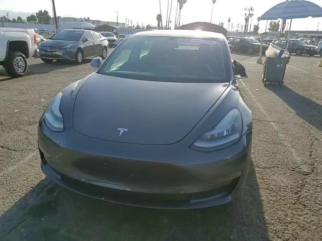 2018 Tesla Model 3 - zdjęcie 13