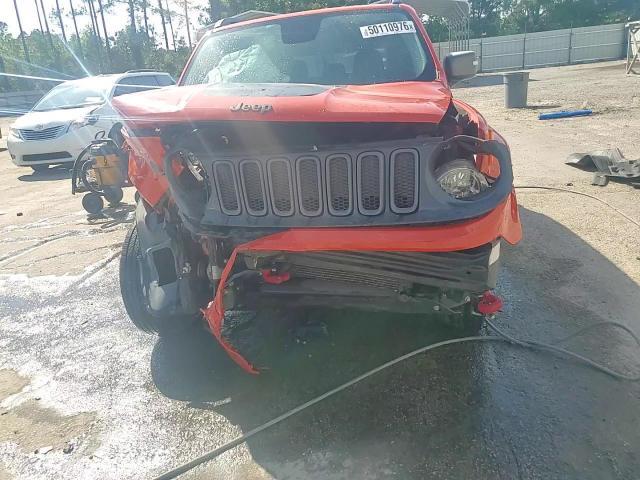2015 Jeep Renegade Trailhawk - zdjęcie 15