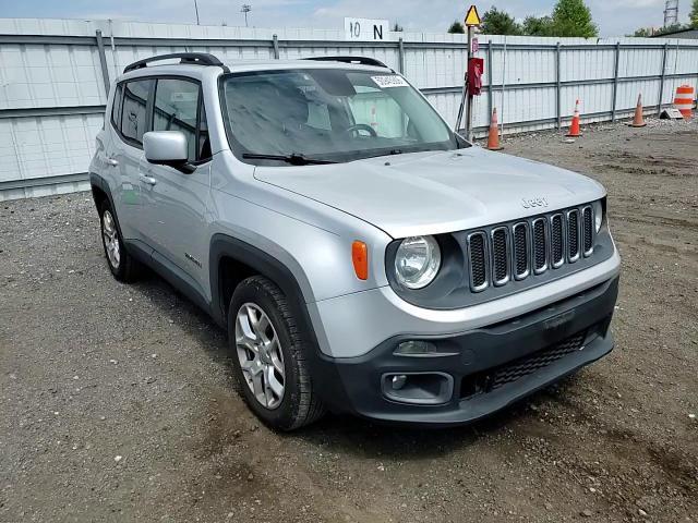 2016 Jeep Renegade Latitude - zdjęcie 14