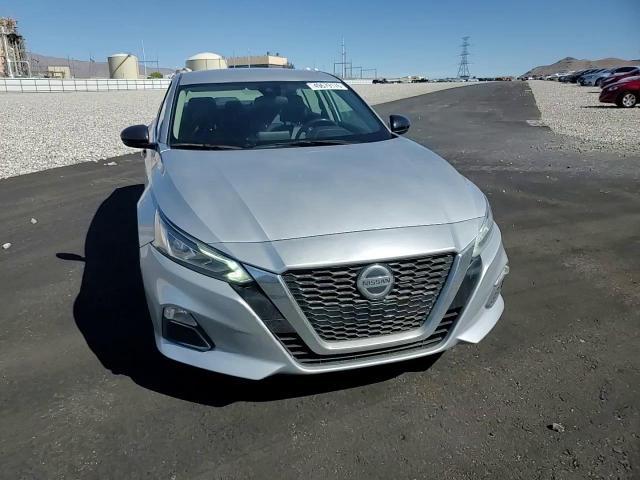 2021 Nissan Altima Sr - zdjęcie 13