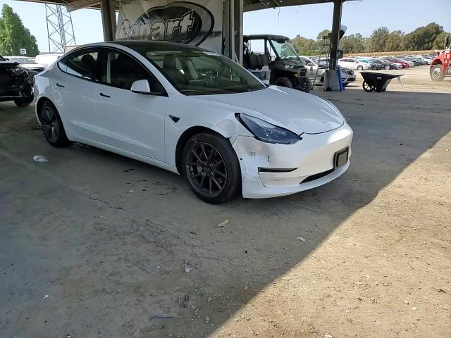2021 Tesla Model 3 - zdjęcie 13