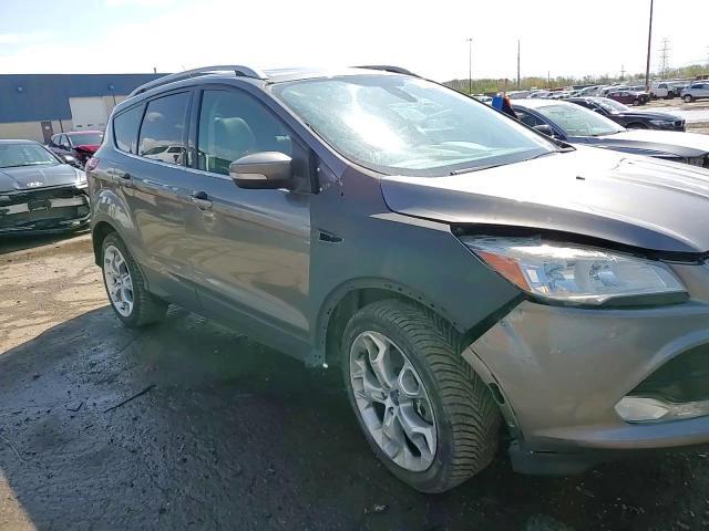 2014 Ford Escape Titanium - zdjęcie 14
