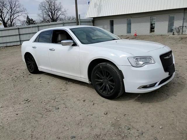 2016 Chrysler 300C - zdjęcie 13
