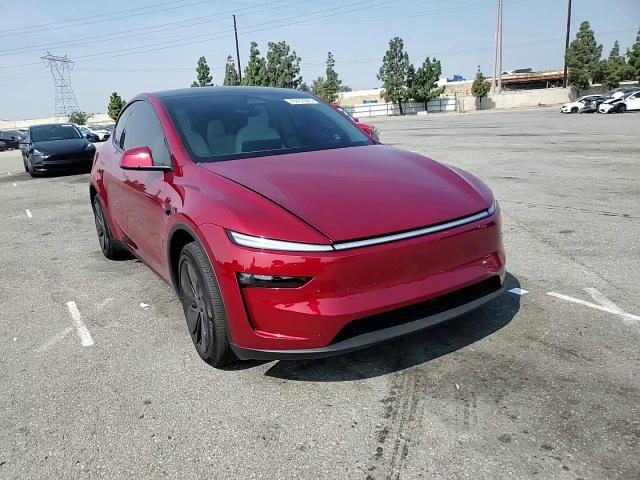 2026 Tesla Model Y - zdjęcie 13