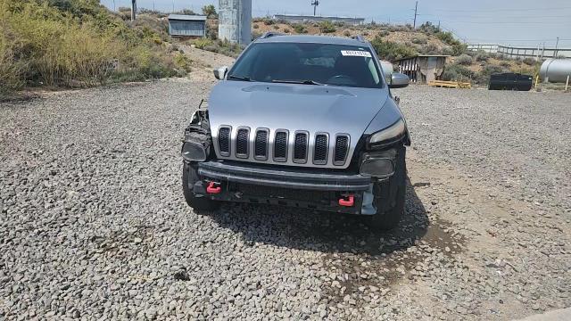 2015 Jeep Cherokee Trailhawk - zdjęcie 15