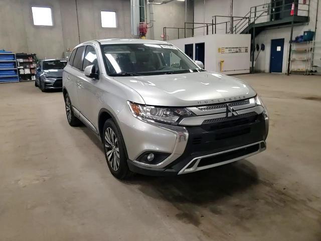 2020 Mitsubishi Outlander Se - zdjęcie 14