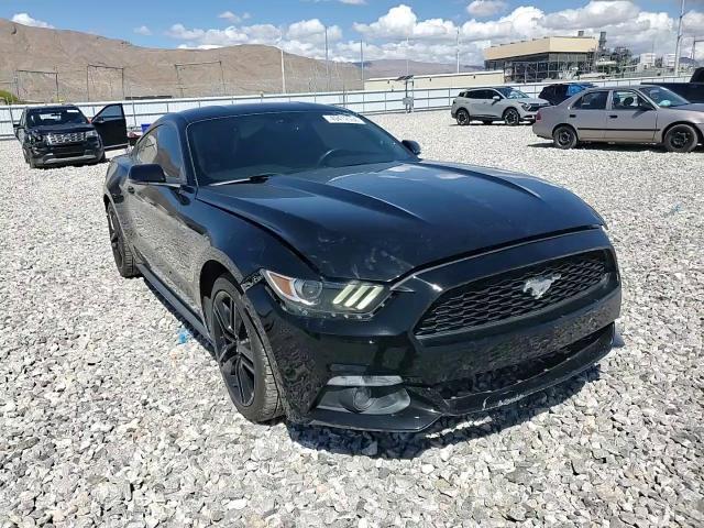 2016 Ford Mustang - zdjęcie 14