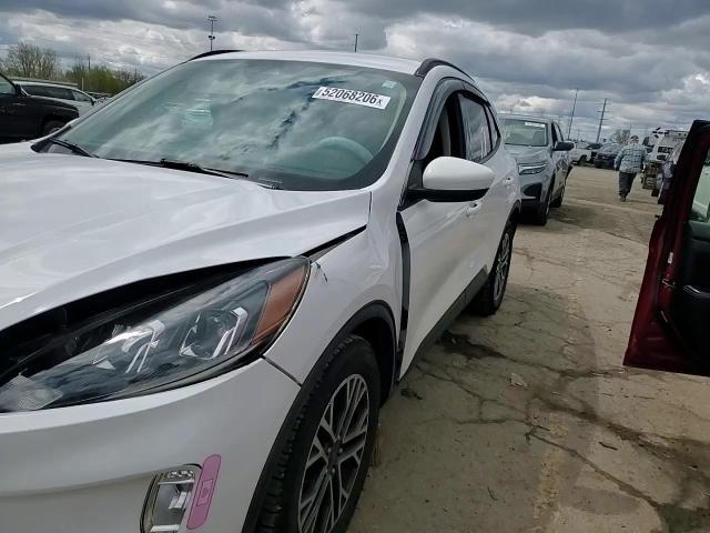 2020 Ford Escape Sel - zdjęcie 13