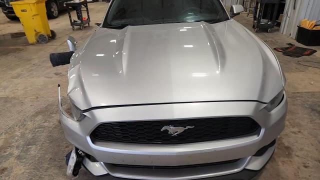 2016 Ford Mustang - zdjęcie 13