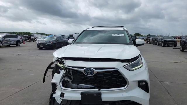 2021 Toyota Highlander Hybrid Platinum - zdjęcie 15