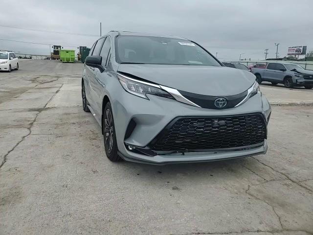 2024 Toyota Sienna Xse - zdjęcie 14