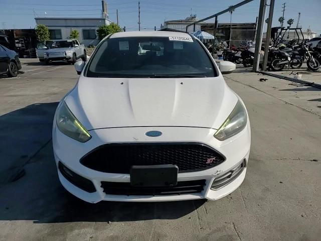 2015 Ford Focus - zdjęcie 13