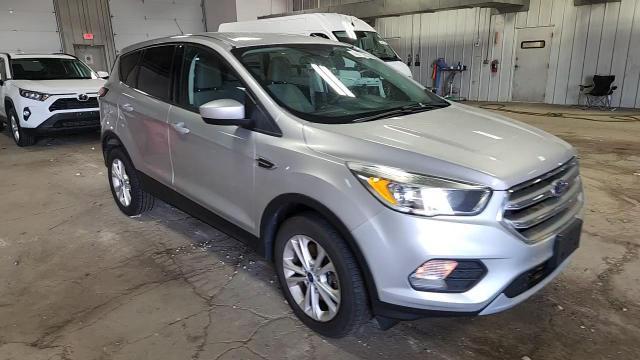 2017 Ford Escape Se - zdjęcie 14