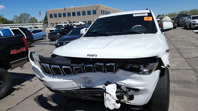 2017 Jeep Grand Cherokee Laredo - zdjęcie 14