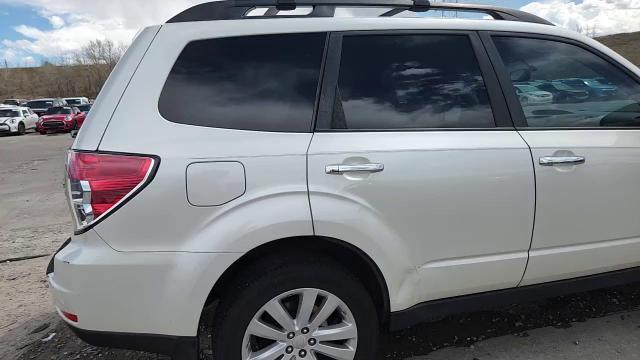 2013 Subaru Forester 2.5X Premium - zdjęcie 14