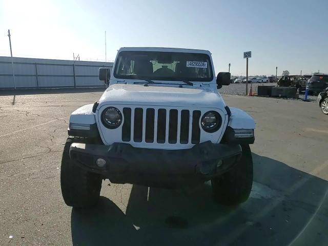 2023 Jeep Wrangler Sahara - zdjęcie 14