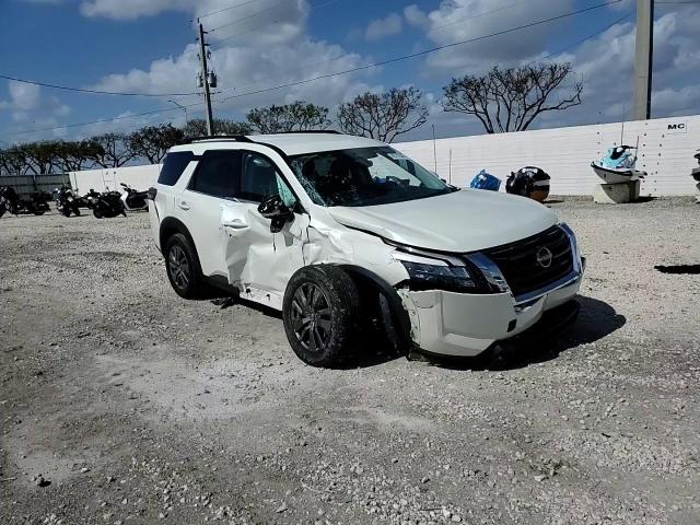 2024 Nissan Pathfinder Sv - zdjęcie 14
