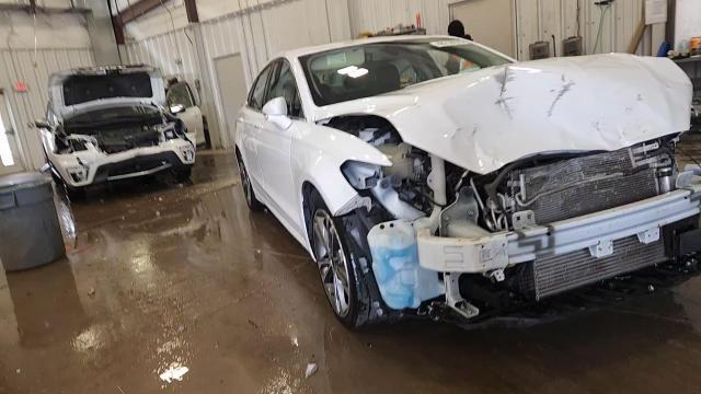 2020 Ford Fusion Titanium - zdjęcie 14