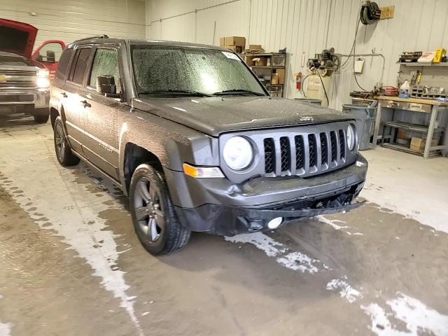 2015 Jeep Patriot Latitude - zdjęcie 13