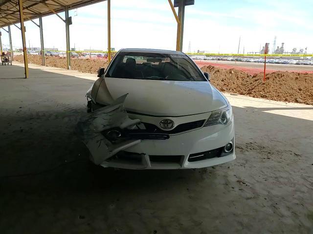 2014 Toyota Camry Se - zdjęcie 13