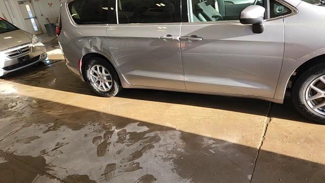 2017 Chrysler Pacifica Touring - zdjęcie 14