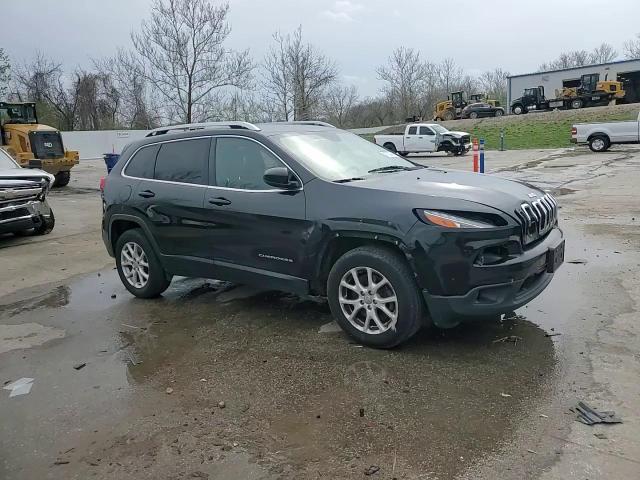 2016 Jeep Cherokee Latitude - zdjęcie 14
