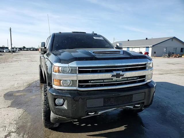 2018 Chevrolet Silverado K2500 High Country - zdjęcie 13