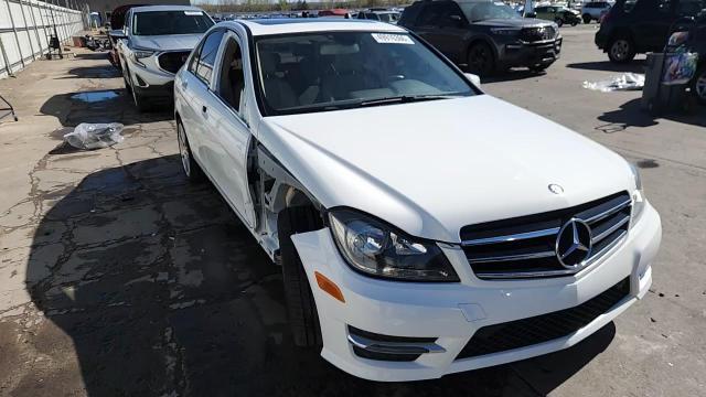 2014 Mercedes-Benz C 250 - zdjęcie 14