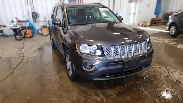 2016 Jeep Compass Latitude - zdjęcie 14