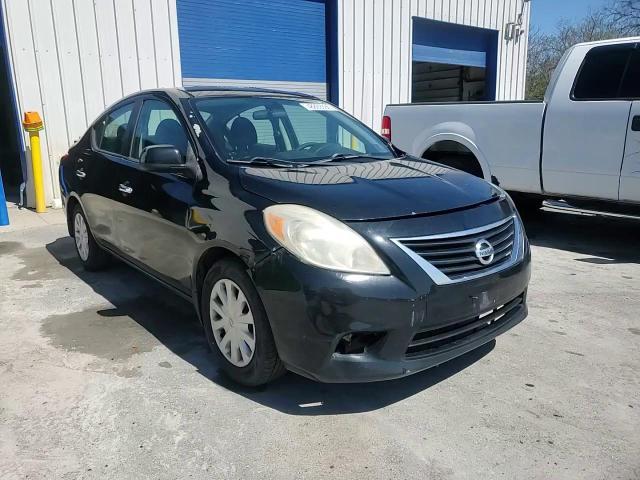 2013 Nissan Versa 1.6 S - zdjęcie 14