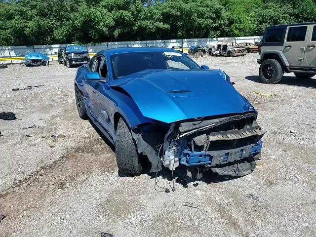 2020 Ford Mustang - zdjęcie 14