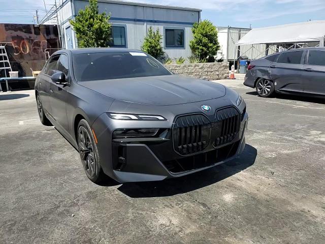 2025 BMW 740 I - zdjęcie 15