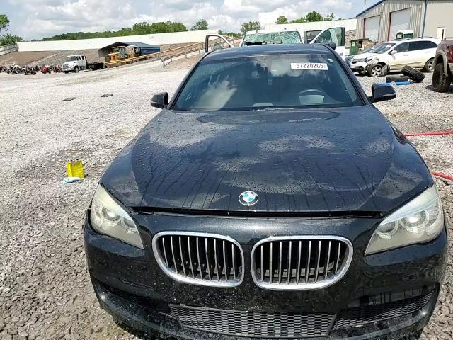 2013 BMW 745Li - zdjęcie 13