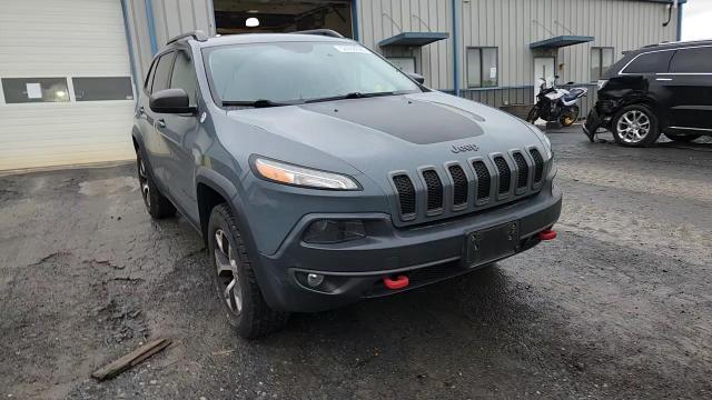 2014 Jeep Cherokee Trailhawk - zdjęcie 14