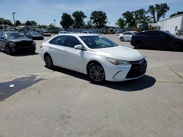 2015 Toyota Camry Se - zdjęcie 13
