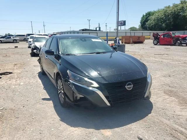 2023 Nissan Altima - zdjęcie 13