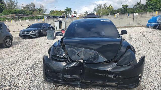 2022 Tesla Model 3 - zdjęcie 13