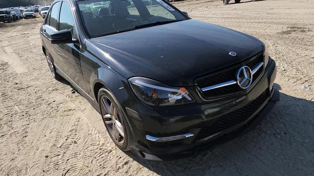 2014 Mercedes-Benz C 250 - zdjęcie 13