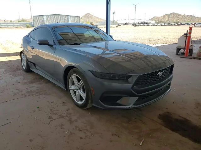 2026 Ford Mustang - zdjęcie 13