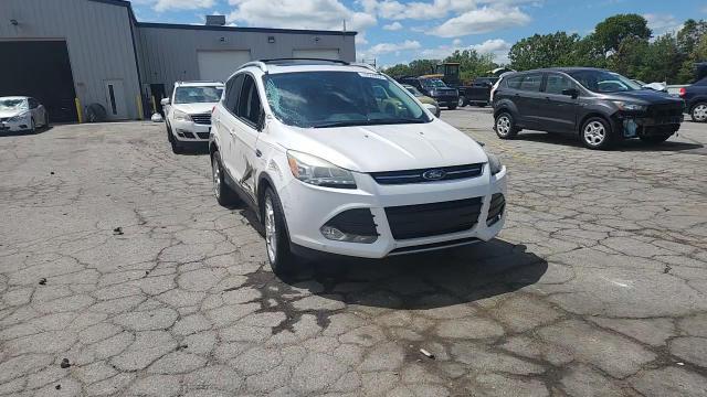 2013 Ford Escape Titanium - zdjęcie 14