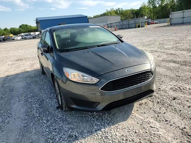 2017 Ford Focus Se - zdjęcie 13
