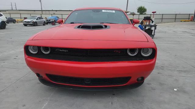 2016 Dodge Challenger R - zdjęcie 12