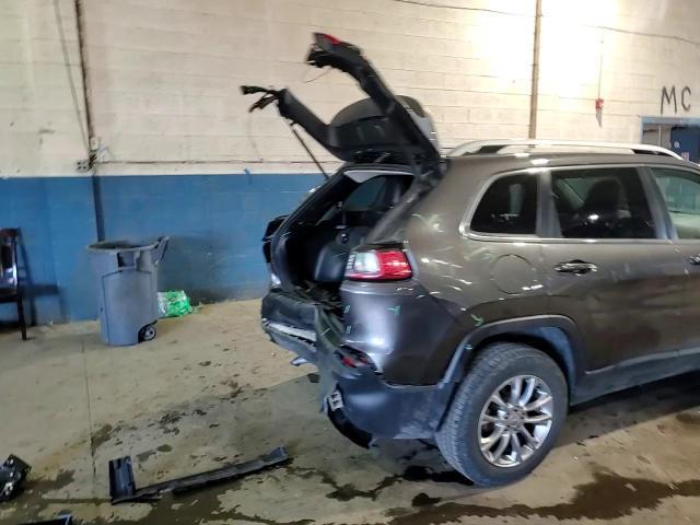 2020 Jeep Cherokee Latitude Plus - zdjęcie 15