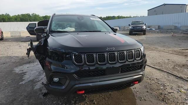 2024 Jeep Compass Trailhawk - zdjęcie 15