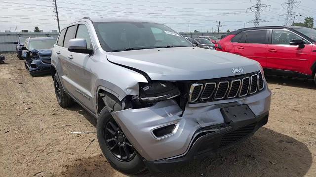 2018 Jeep Grand Cherokee Laredo - zdjęcie 13